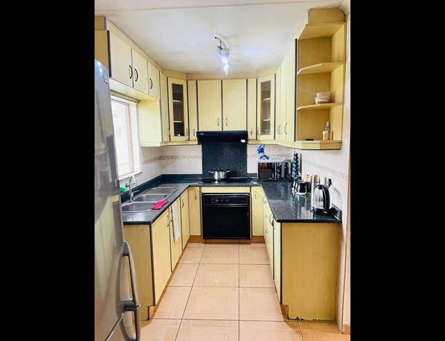 3 BEDROOM HOUSE FOR SALE IN WYEBANK